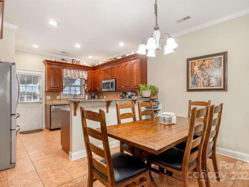 117 Quality Drive, Mount Holly, NC 28120.  MLS# CAR4294366, YatesRealty ID 34772. Dining Room