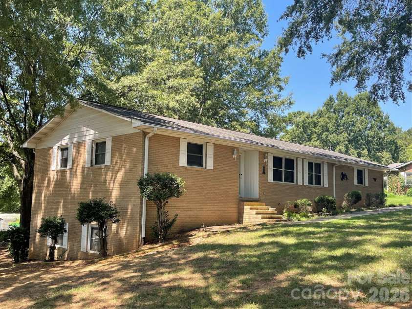 920 Page Street, Mount Pleasant, NC 28124.  MLS# CAR4400143, YatesRealty ID 34772. 