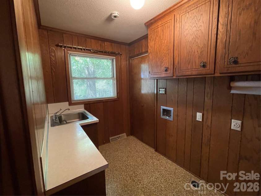 920 Page Street, Mount Pleasant, NC 28124.  MLS# CAR4400143, YatesRealty ID 34772. 