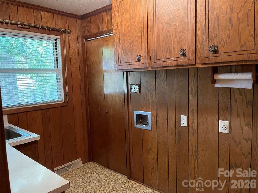 920 Page Street, Mount Pleasant, NC 28124.  MLS# CAR4400143, YatesRealty ID 34772. 