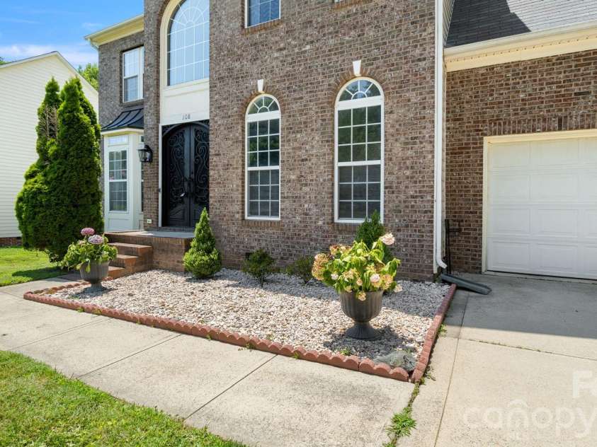 108 Doby Creek Court, Fort Mill, SC 29715.  MLS# CAR4397712, YatesRealty ID 34773. 