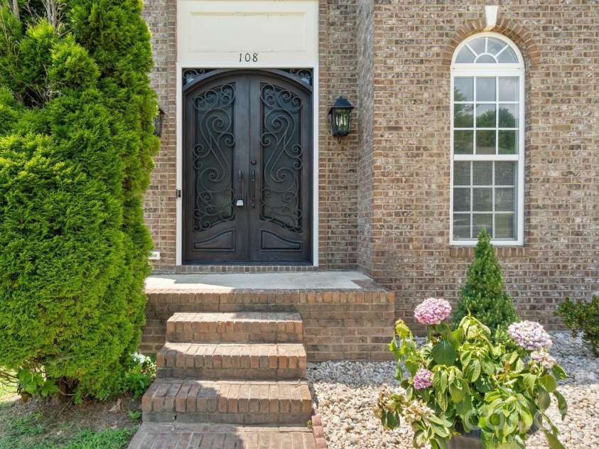 108 Doby Creek Court, Fort Mill, SC 29715.  MLS# CAR4397712, YatesRealty ID 34773. 