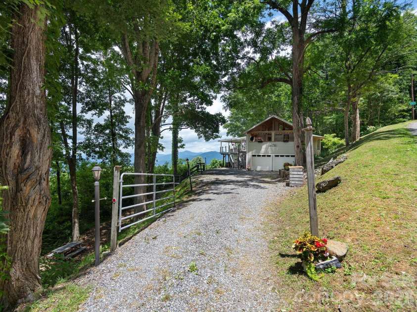 153 Windalier Lane, Waynesville, NC 28786.  MLS# CAR4398606, YatesRealty ID 34774. 