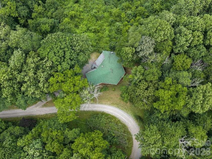 153 Windalier Lane, Waynesville, NC 28786.  MLS# CAR4398606, YatesRealty ID 34774. 
