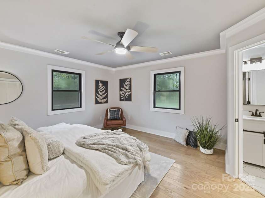 209 Falcon Drive, Concord, NC 28025.  MLS# CAR4291157, YatesRealty ID 34774. 