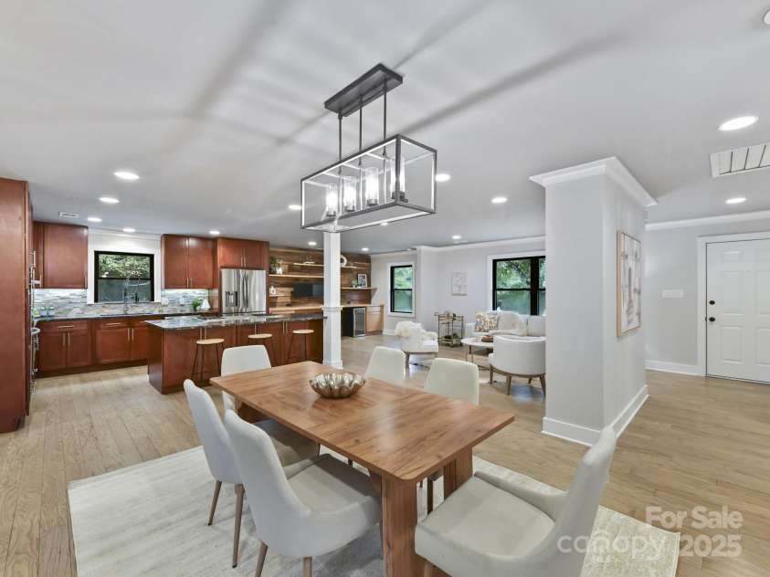 209 Falcon Drive, Concord, NC 28025.  MLS# CAR4291157, YatesRealty ID 34774. 