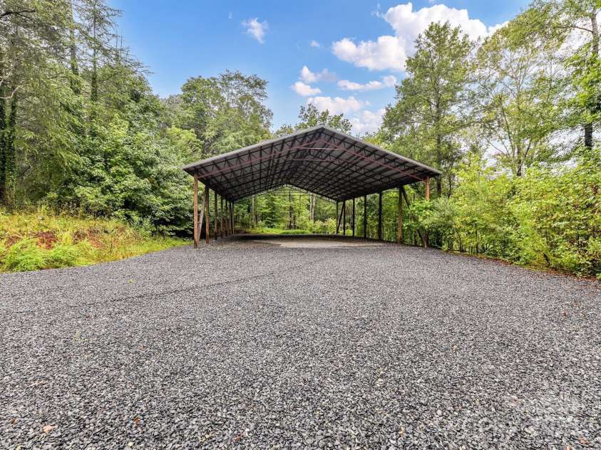 209 Falcon Drive, Concord, NC 28025.  MLS# CAR4291157, YatesRealty ID 34774. 