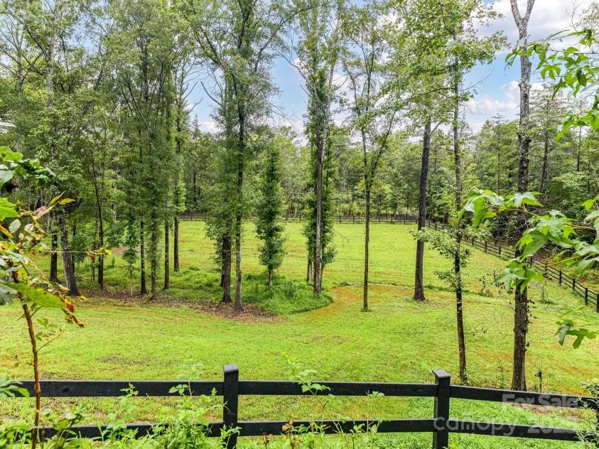 209 Falcon Drive, Concord, NC 28025.  MLS# CAR4291157, YatesRealty ID 34774. 