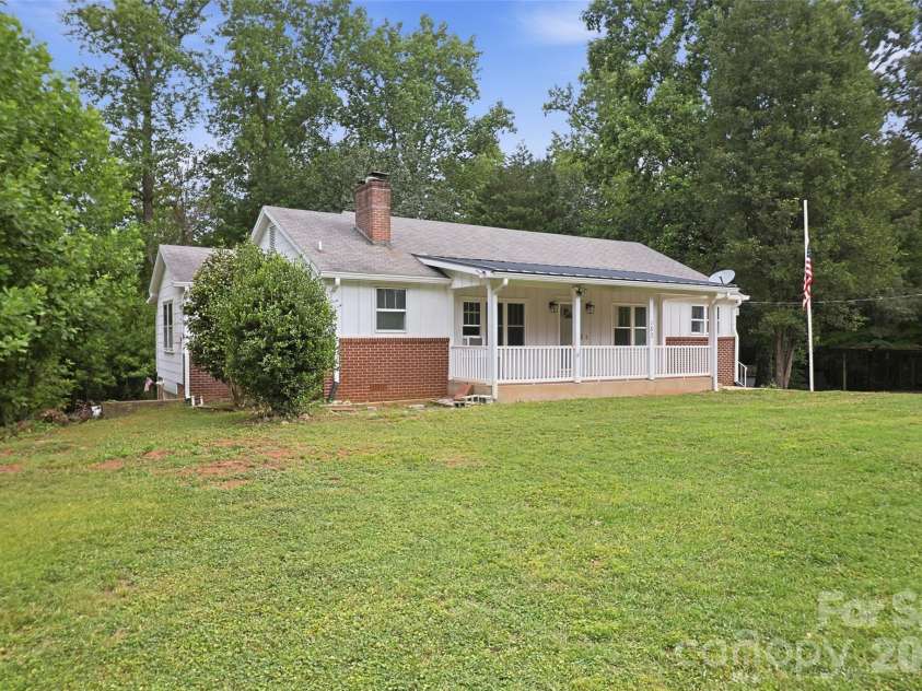153 Southwinds Drive, Rutherfordton, NC 28139.  MLS# CAR4398388, YatesRealty ID 34776. 