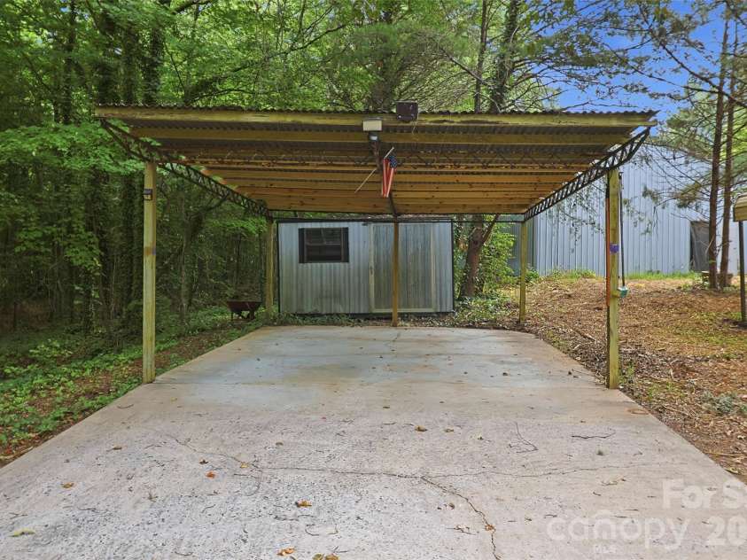 153 Southwinds Drive, Rutherfordton, NC 28139.  MLS# CAR4398388, YatesRealty ID 34776. 