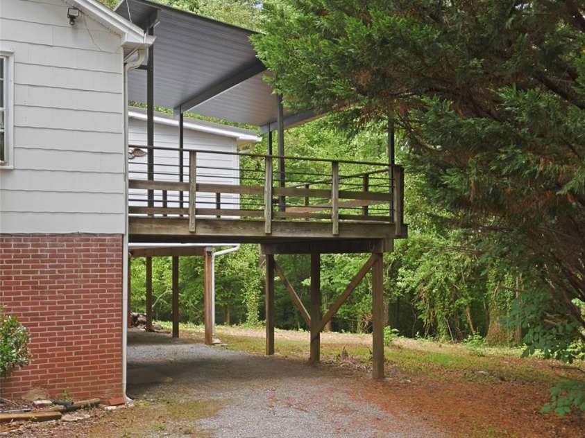 153 Southwinds Drive, Rutherfordton, NC 28139.  MLS# CAR4398388, YatesRealty ID 34776. 