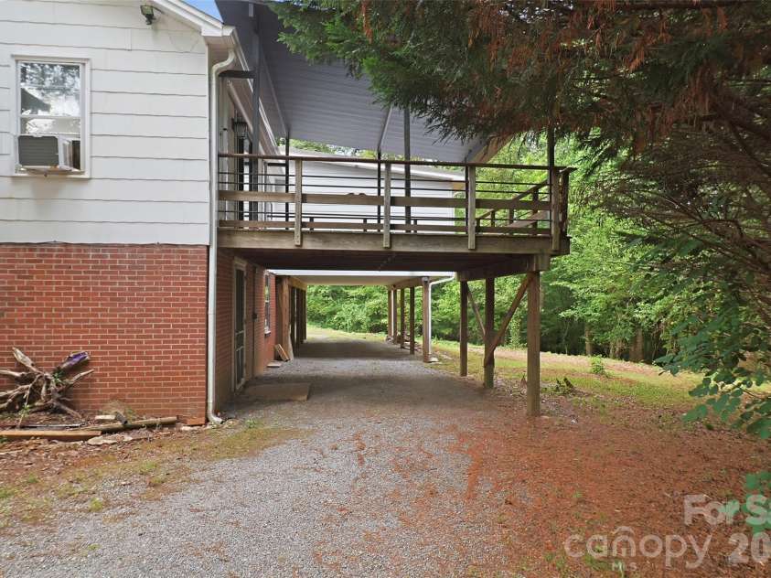 153 Southwinds Drive, Rutherfordton, NC 28139.  MLS# CAR4398388, YatesRealty ID 34776. 