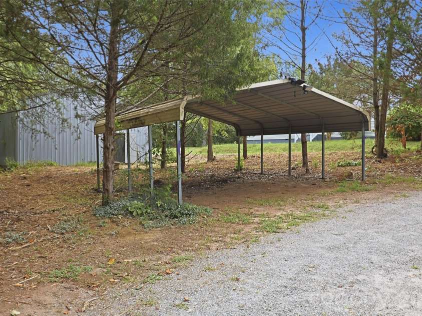 153 Southwinds Drive, Rutherfordton, NC 28139.  MLS# CAR4398388, YatesRealty ID 34776. 