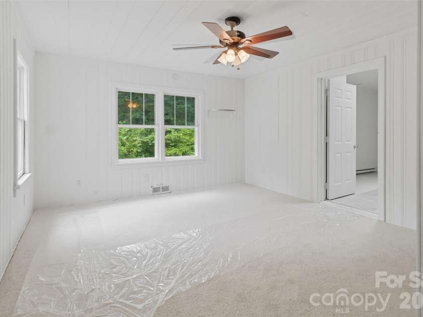153 Southwinds Drive, Rutherfordton, NC 28139.  MLS# CAR4398388, YatesRealty ID 34776. 