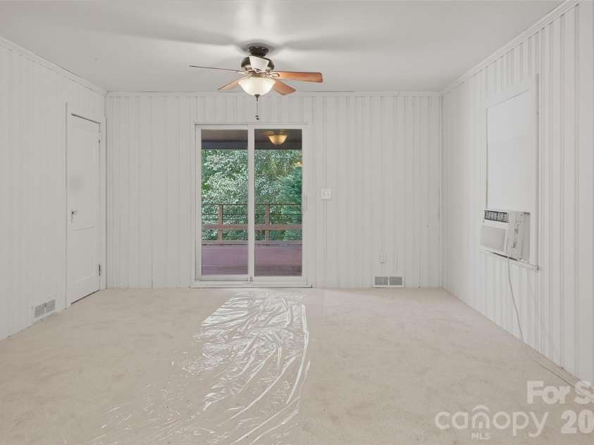 153 Southwinds Drive, Rutherfordton, NC 28139.  MLS# CAR4398388, YatesRealty ID 34776. 