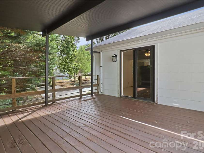 153 Southwinds Drive, Rutherfordton, NC 28139.  MLS# CAR4398388, YatesRealty ID 34776. 