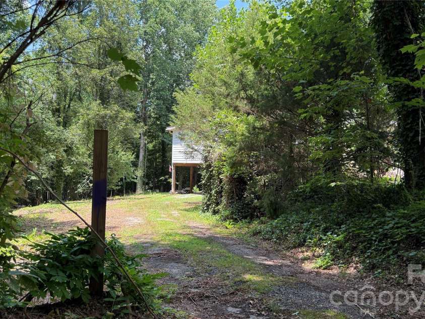153 Southwinds Drive, Rutherfordton, NC 28139.  MLS# CAR4398388, YatesRealty ID 34776. 