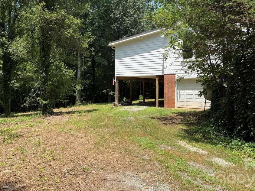 153 Southwinds Drive, Rutherfordton, NC 28139.  MLS# CAR4398388, YatesRealty ID 34776. 