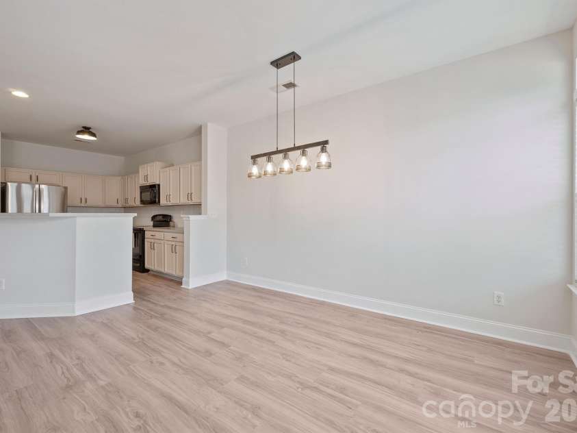 8165 Bridgegate Drive, Huntersville, NC 28078.  MLS# CAR4387320, YatesRealty ID 34777. 