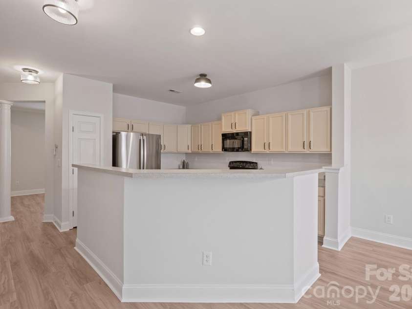 8165 Bridgegate Drive, Huntersville, NC 28078.  MLS# CAR4387320, YatesRealty ID 34777. 