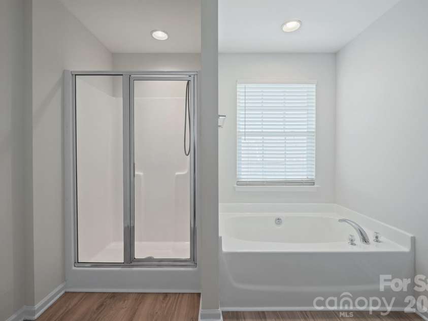 8165 Bridgegate Drive, Huntersville, NC 28078.  MLS# CAR4387320, YatesRealty ID 34777. 
