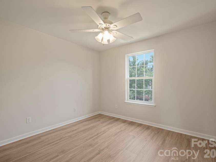 8165 Bridgegate Drive, Huntersville, NC 28078.  MLS# CAR4387320, YatesRealty ID 34777. 