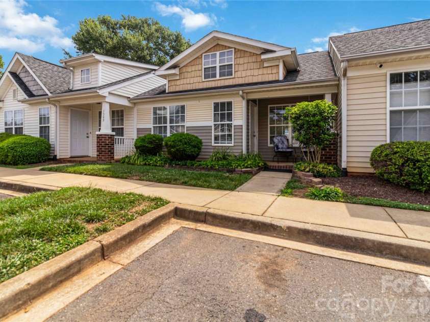 1513 Tiana Way, Rock Hill, SC 29732.  MLS# CAR4390456, YatesRealty ID 34779. 