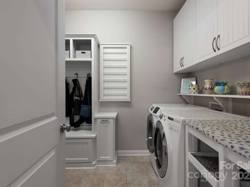 4225 Jasmin May Drive, Charlotte, NC 28226.  MLS# CAR4238243, YatesRealty ID 3478. 