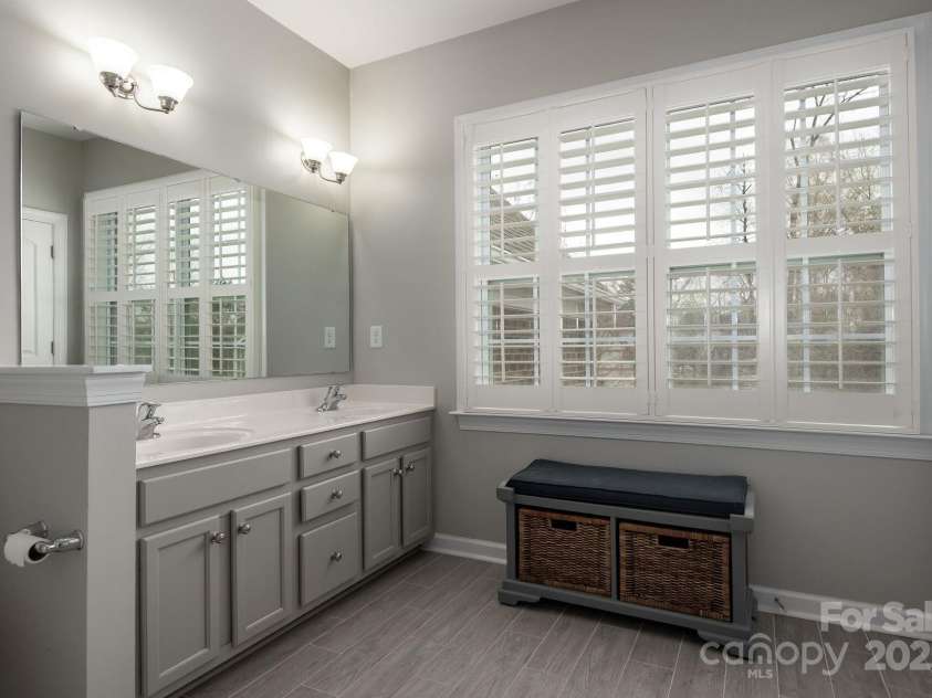 4225 Jasmin May Drive, Charlotte, NC 28226.  MLS# CAR4238243, YatesRealty ID 3478. 