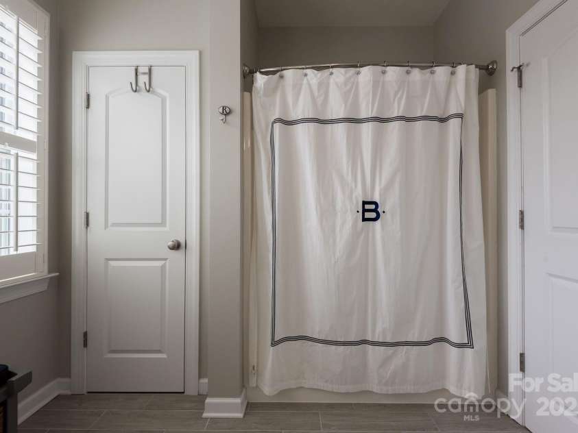 4225 Jasmin May Drive, Charlotte, NC 28226.  MLS# CAR4238243, YatesRealty ID 3478. 