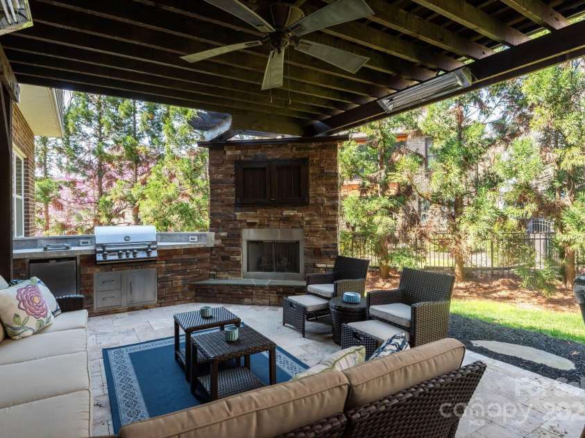 4225 Jasmin May Drive, Charlotte, NC 28226.  MLS# CAR4238243, YatesRealty ID 3478. 