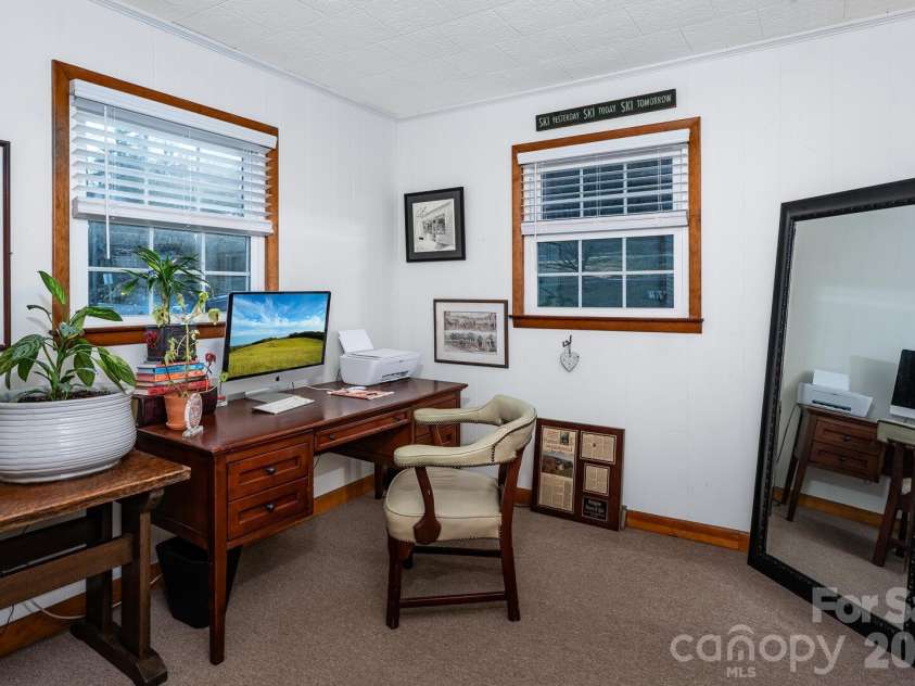 649 Ransom Street, Blowing Rock, NC 28605.  MLS# CAR4336199, YatesRealty ID 3478. 