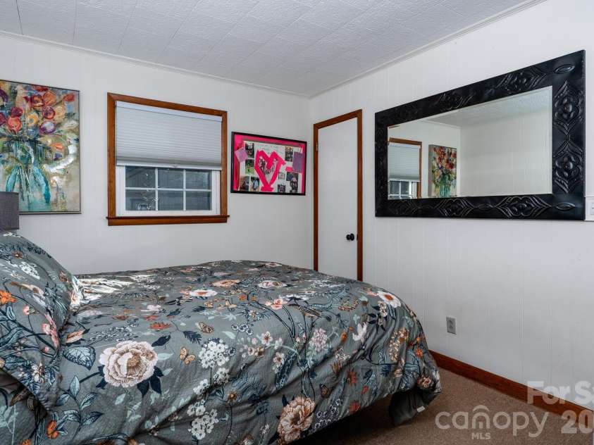 649 Ransom Street, Blowing Rock, NC 28605.  MLS# CAR4336199, YatesRealty ID 3478. 