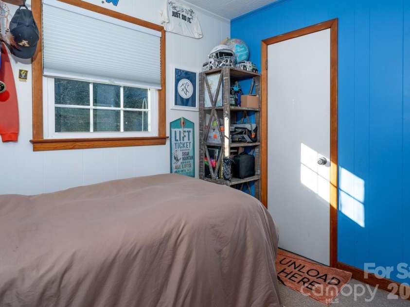 649 Ransom Street, Blowing Rock, NC 28605.  MLS# CAR4336199, YatesRealty ID 3478. 