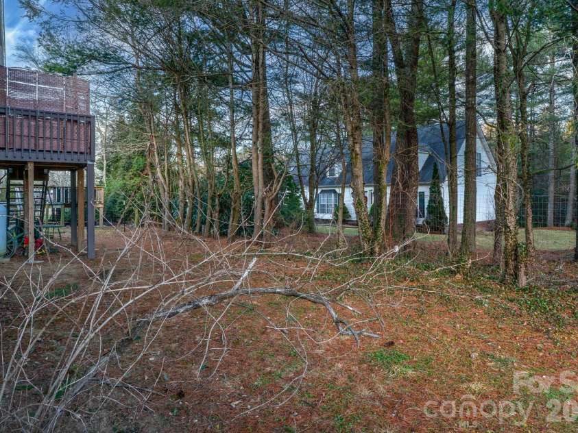 649 Ransom Street, Blowing Rock, NC 28605.  MLS# CAR4336199, YatesRealty ID 3478. 