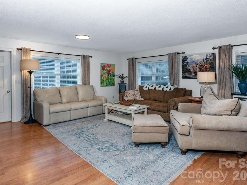 649 Ransom Street, Blowing Rock, NC 28605.  MLS# CAR4336199, YatesRealty ID 3478. 