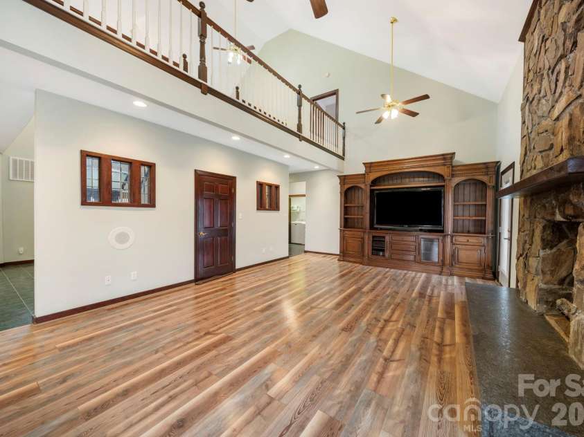 6650 Dellwood Drive, Kannapolis, NC 28081.  MLS# CAR4332230, YatesRealty ID 3478. 