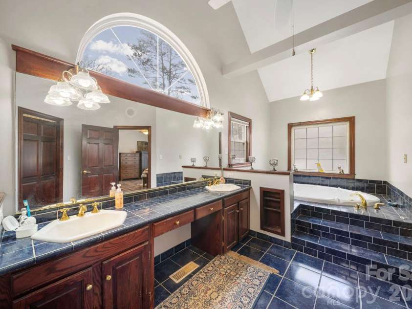 6650 Dellwood Drive, Kannapolis, NC 28081.  MLS# CAR4332230, YatesRealty ID 3478. 