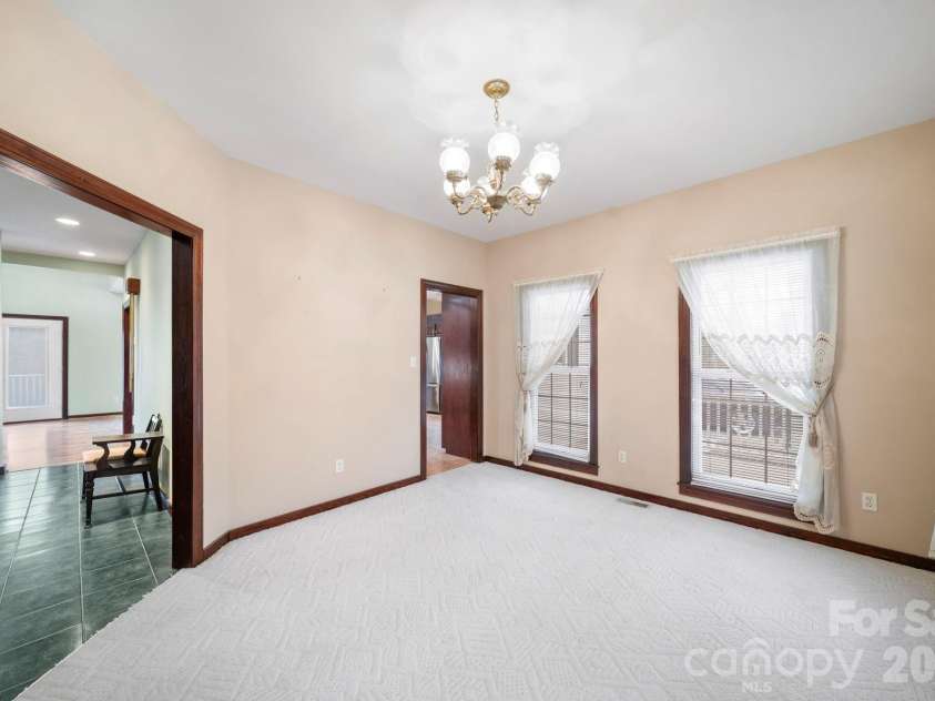 6650 Dellwood Drive, Kannapolis, NC 28081.  MLS# CAR4332230, YatesRealty ID 3478. 