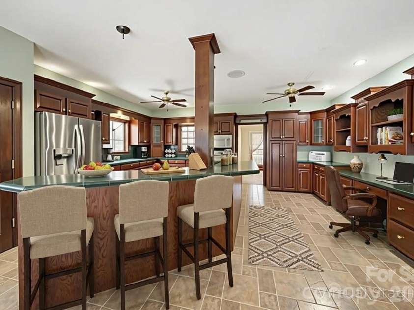 6650 Dellwood Drive, Kannapolis, NC 28081.  MLS# CAR4332230, YatesRealty ID 3478. Virtually Staged