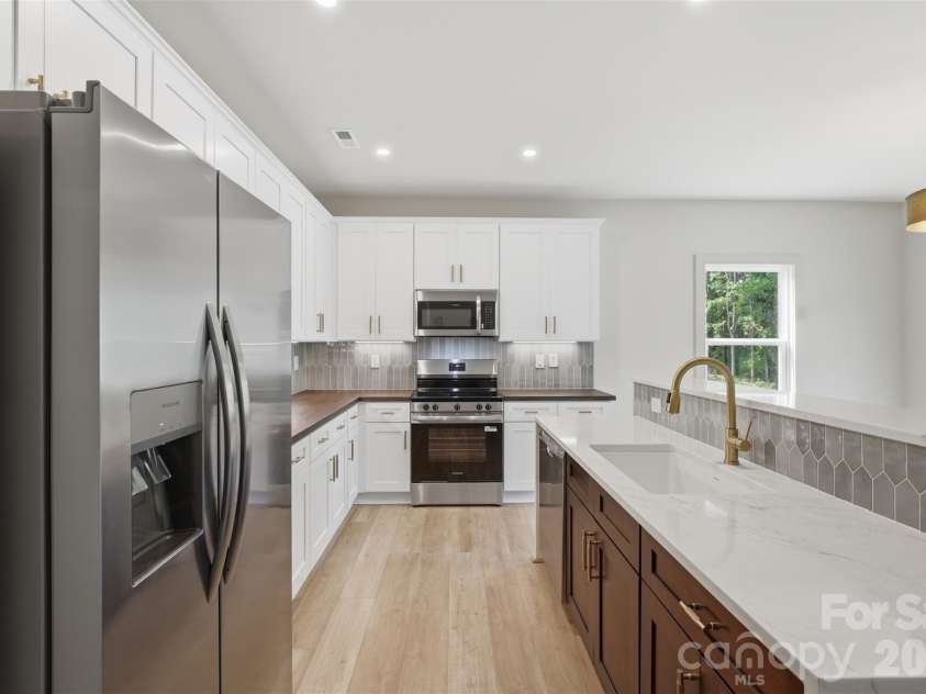 9472 Caddell Road, Fort Mill, SC 29707.  MLS# CAR4389015, YatesRealty ID 34780. 