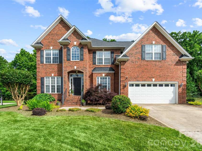 5649 Old Town Lane, Gastonia, NC 28056.  MLS# CAR4392469, YatesRealty ID 34781. 
