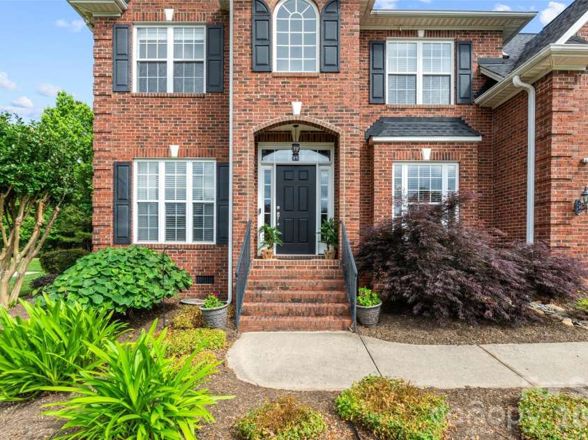 5649 Old Town Lane, Gastonia, NC 28056.  MLS# CAR4392469, YatesRealty ID 34781. 