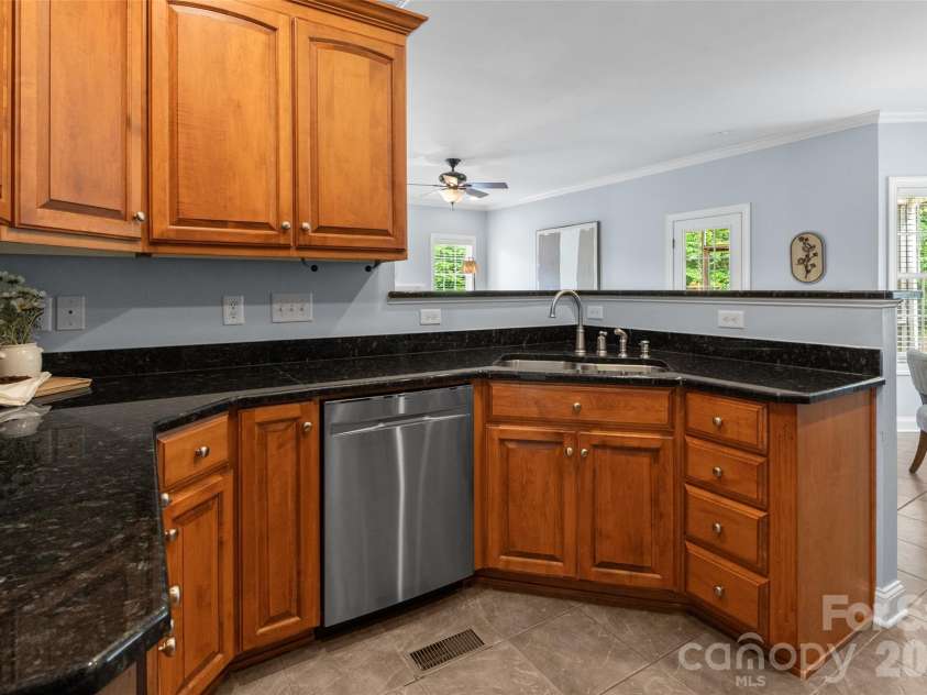 5649 Old Town Lane, Gastonia, NC 28056.  MLS# CAR4392469, YatesRealty ID 34781. 