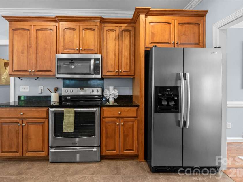 5649 Old Town Lane, Gastonia, NC 28056.  MLS# CAR4392469, YatesRealty ID 34781. 