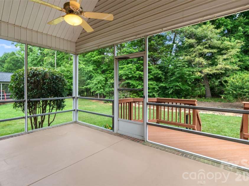5649 Old Town Lane, Gastonia, NC 28056.  MLS# CAR4392469, YatesRealty ID 34781. 