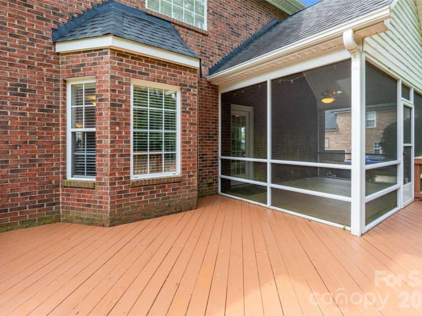 5649 Old Town Lane, Gastonia, NC 28056.  MLS# CAR4392469, YatesRealty ID 34781. 
