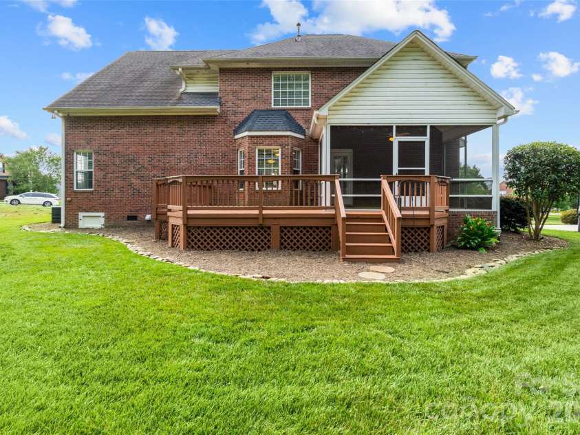 5649 Old Town Lane, Gastonia, NC 28056.  MLS# CAR4392469, YatesRealty ID 34781. 