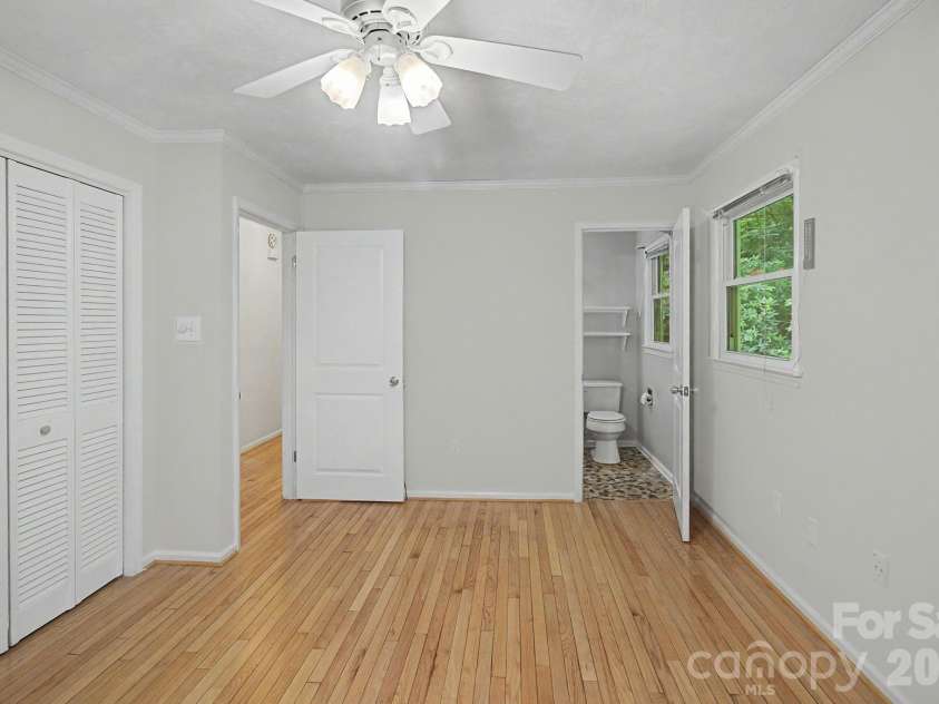 22 Mayfair Drive, Candler, NC 28715.  MLS# CAR4391102, YatesRealty ID 34782. 