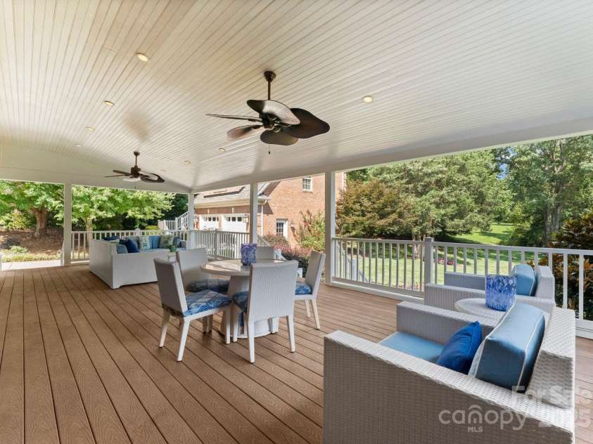 239 Kimberly Road, Davidson, NC 28036.  MLS# CAR4288776, YatesRealty ID 34782. 